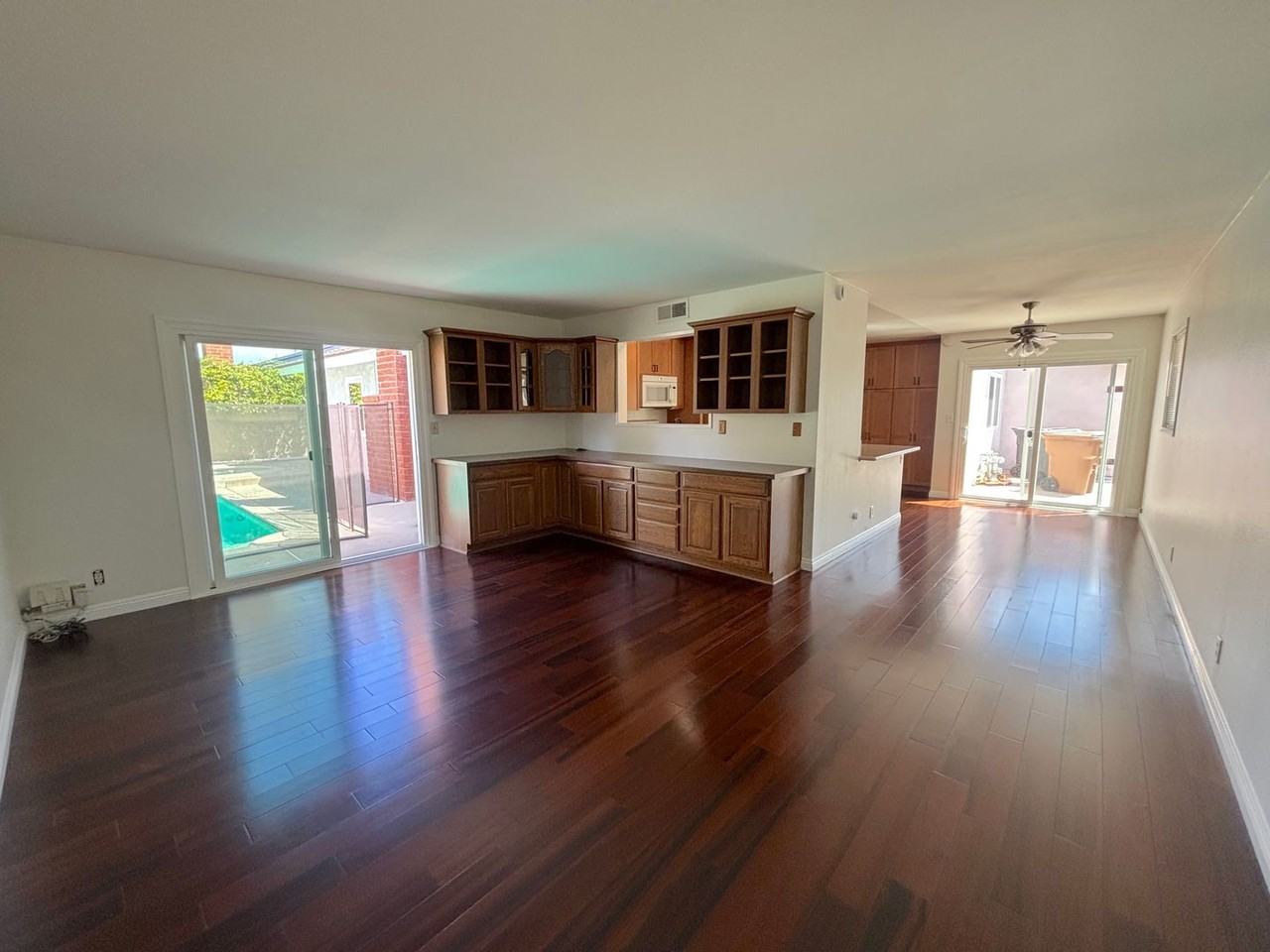 12281 Casper St - Photo 5 of 33