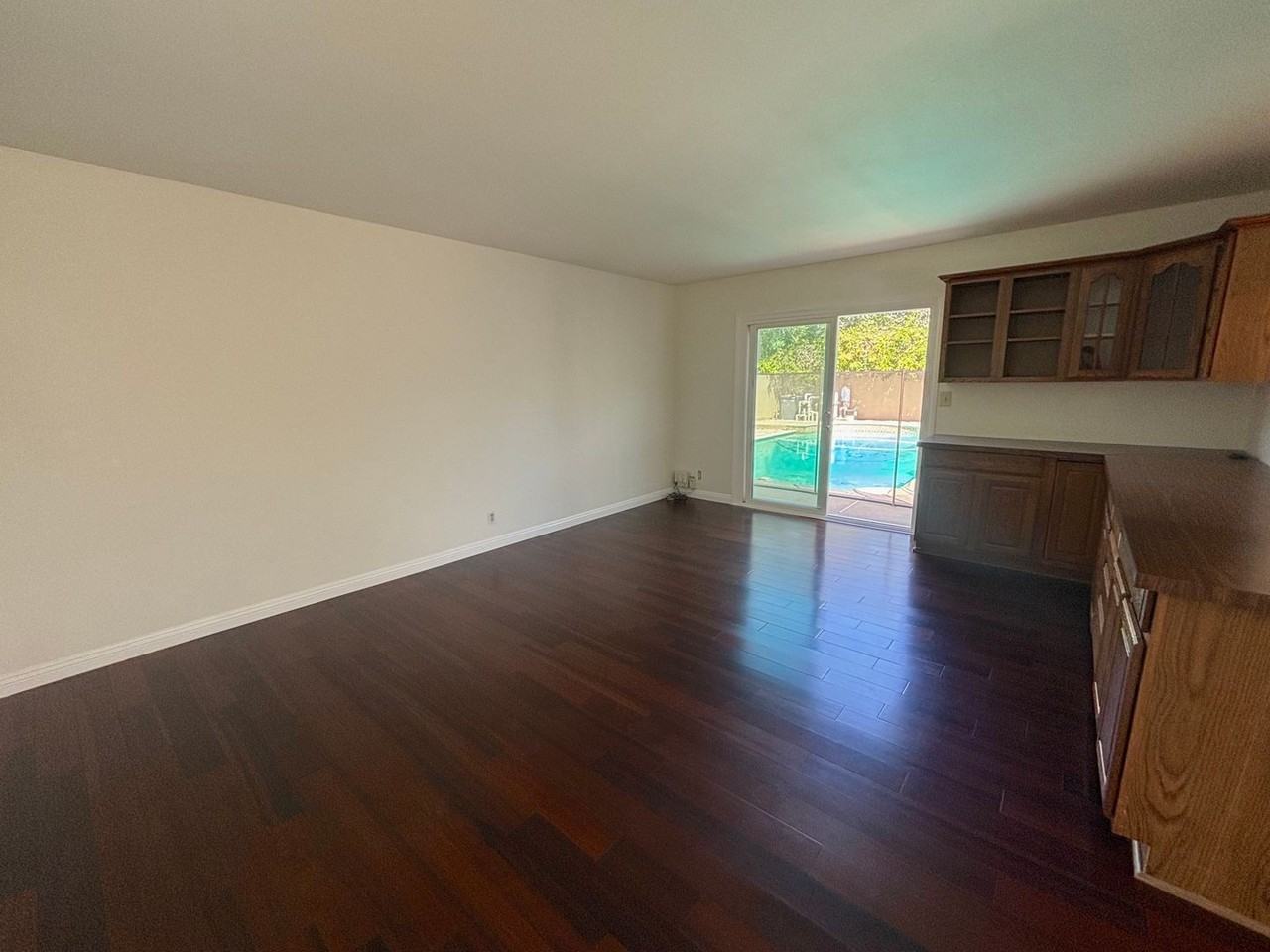 12281 Casper St - Photo 7 of 33