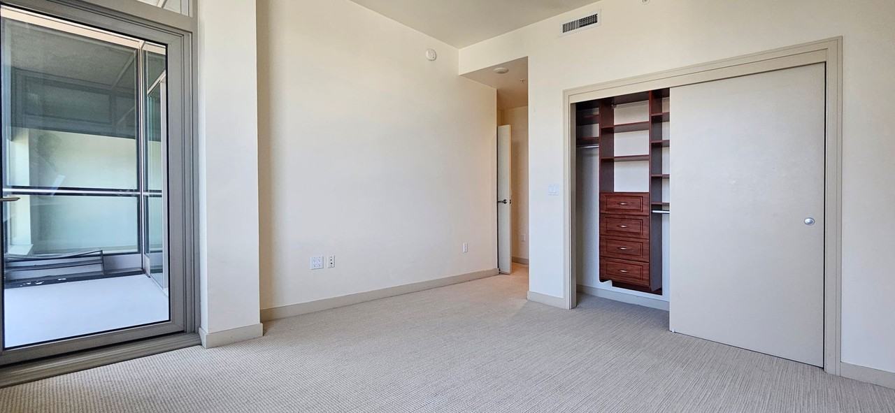 10610 Ne 9th Pl - Photo 6 of 19