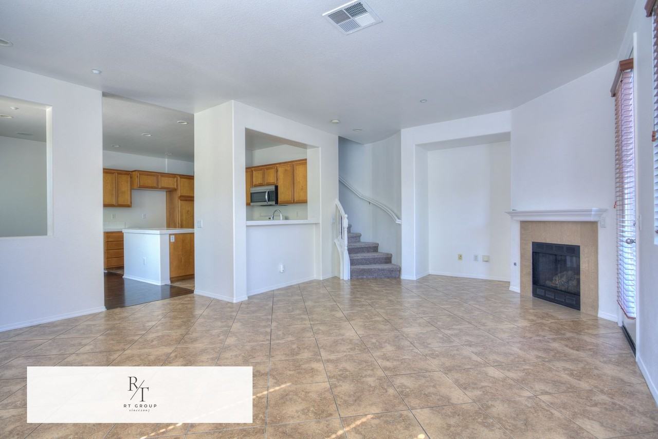 27944 John F Kennedy Dr #B - Photo 5 of 36