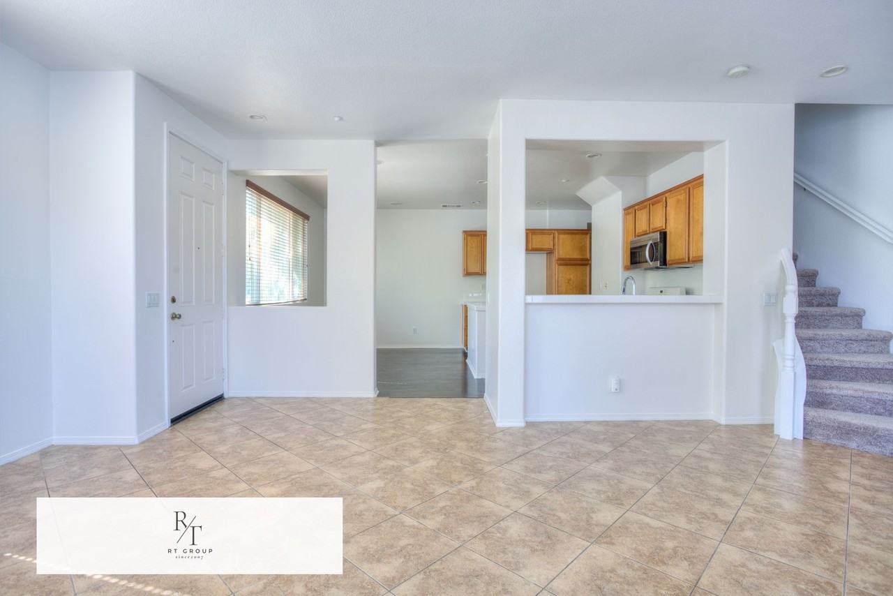 27944 John F Kennedy Dr #B - Photo 7 of 36