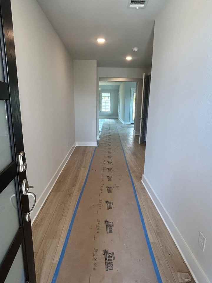 7100 Dragonfly Ln - Photo 2 of 14