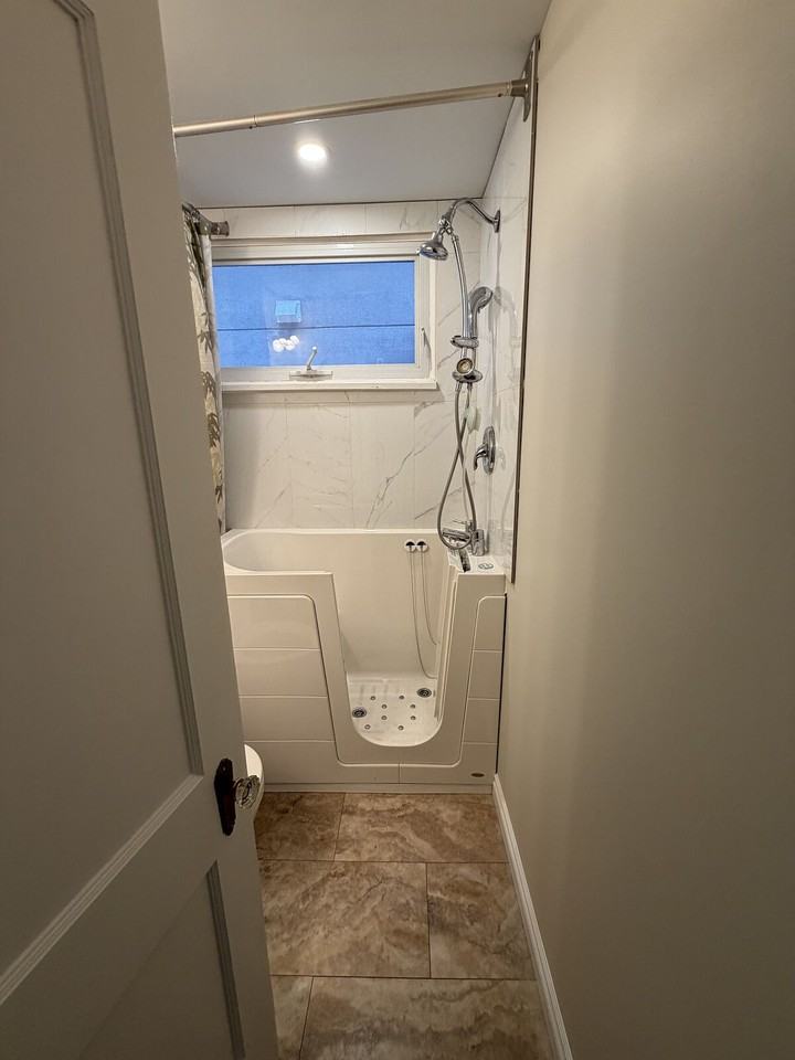 9619 99a St Nw - Photo 5 of 11