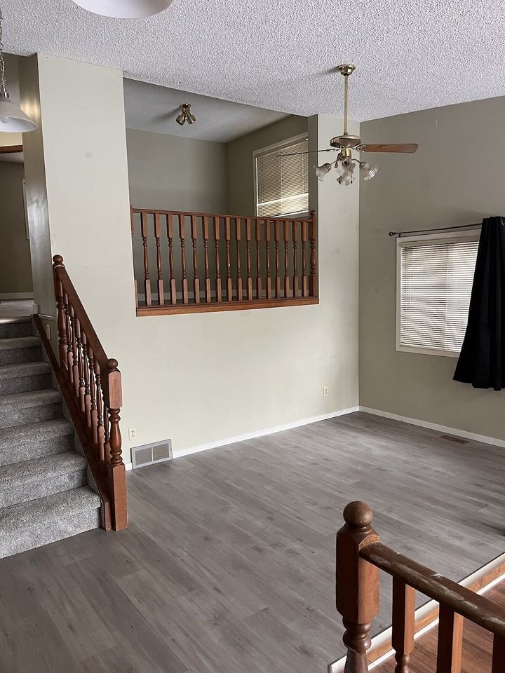 Sunmills Pl Se - Photo 5 of 37