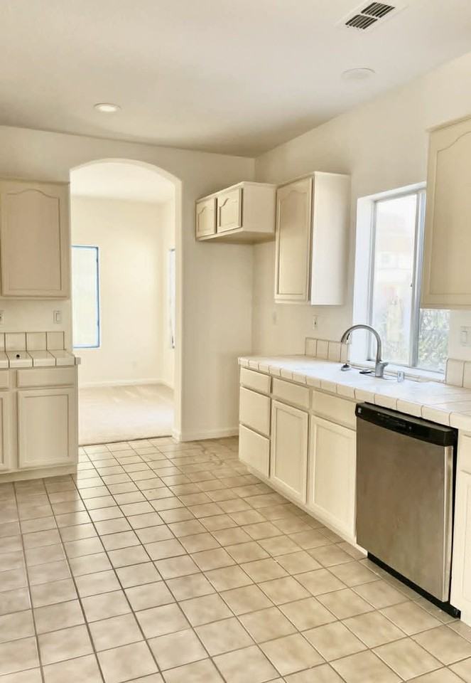58 Penelope Ct #NA - Photo 7 of 19