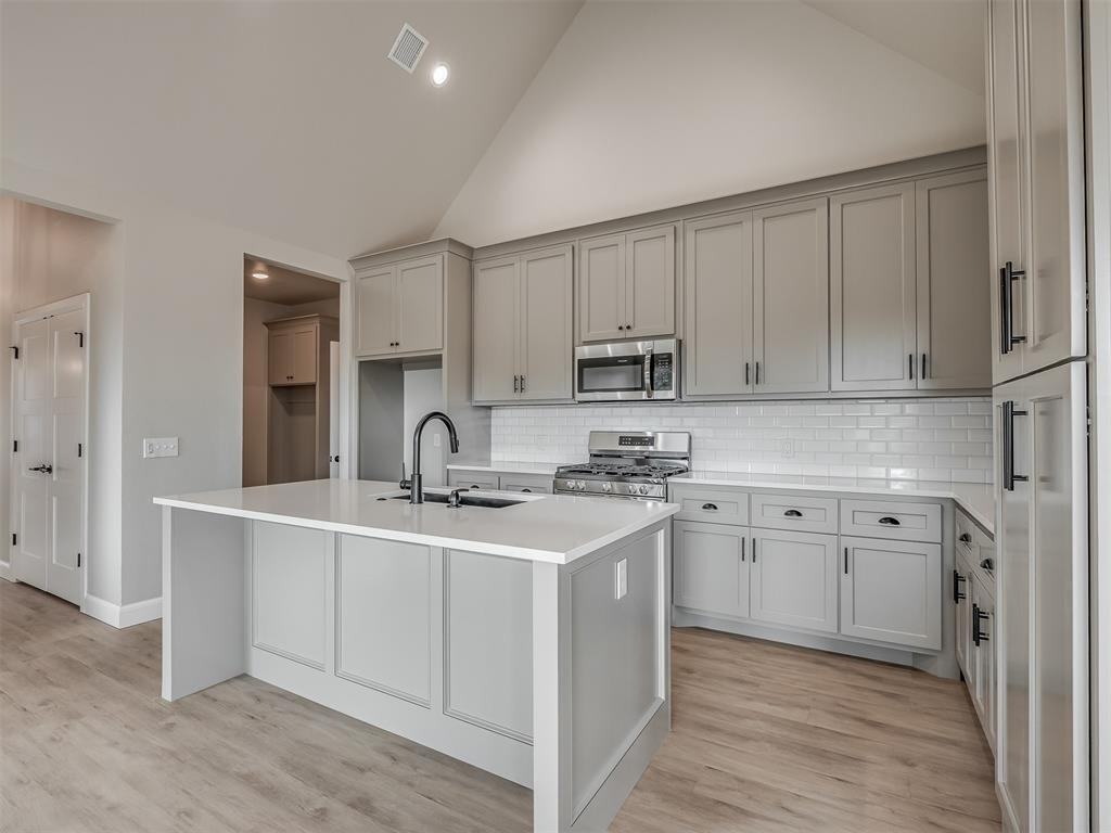 928 Kyle Dr #NA - Photo 7 of 38
