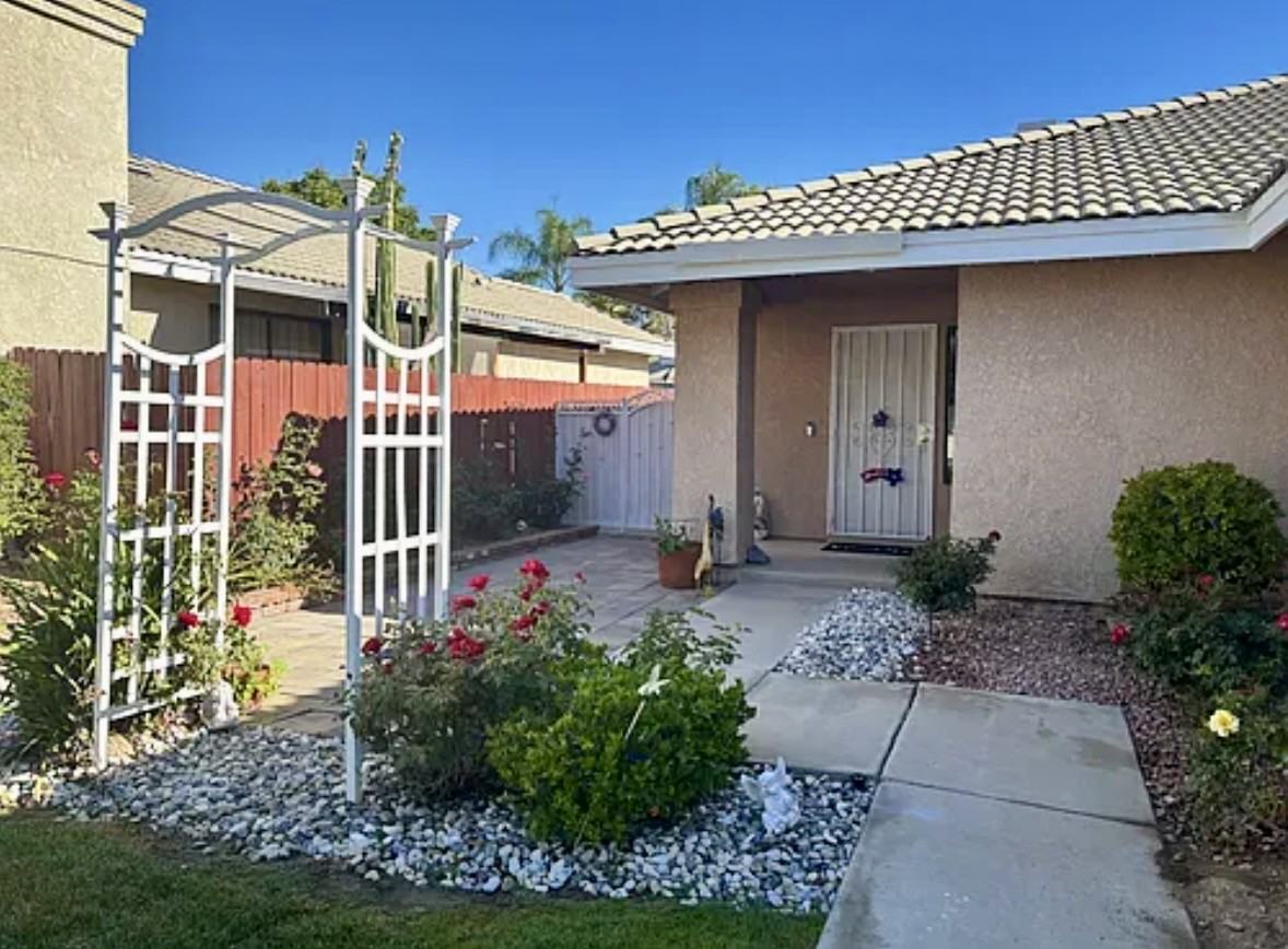 22852 Springdale Dr #NA - Photo 2 of 20