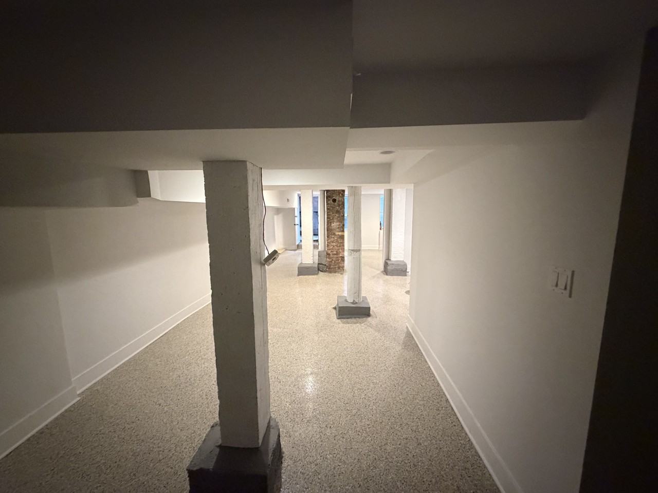1147 W 17th St #B - Photo 2 of 12