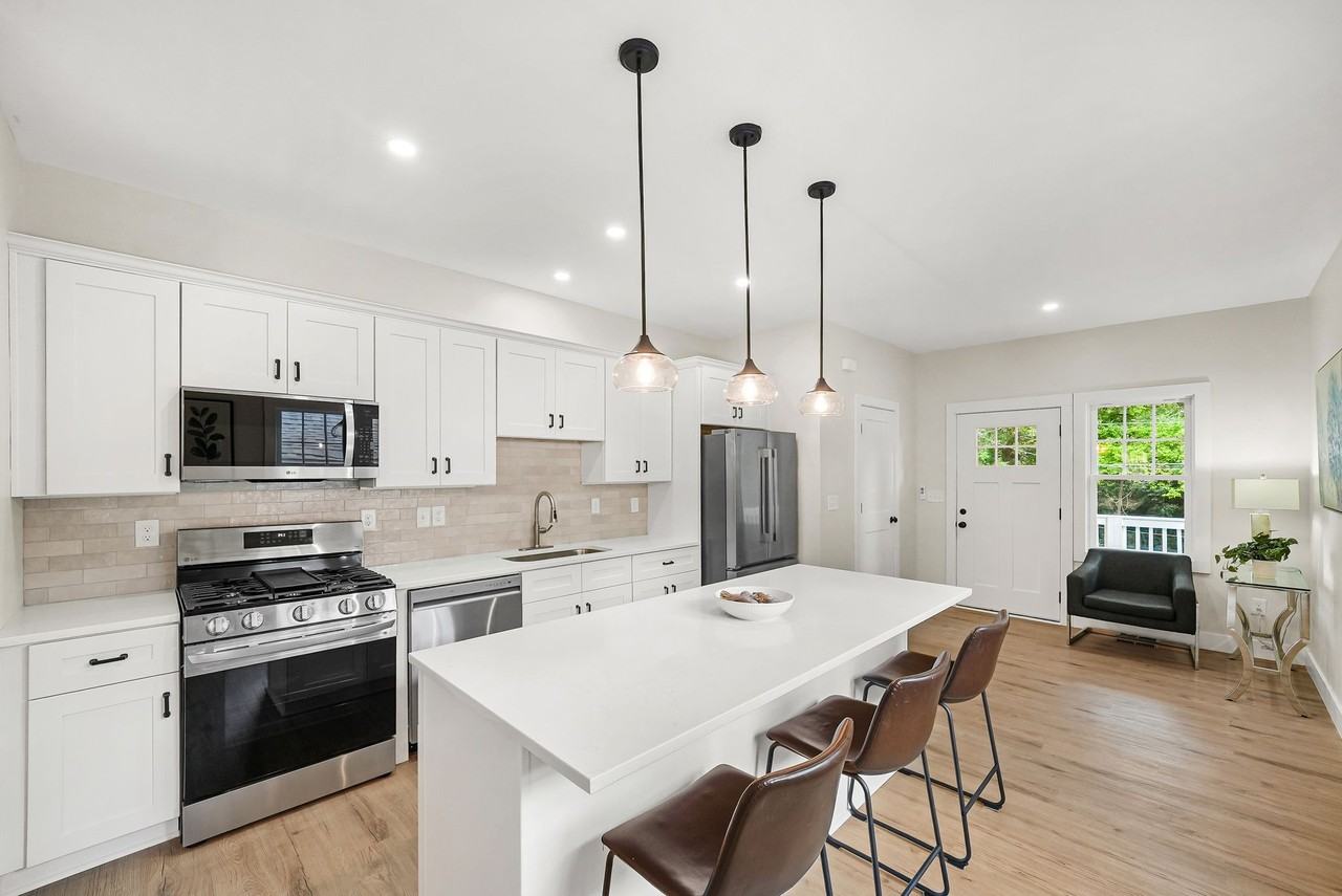 415 Oliver St Nw #415 - Photo 5 of 17
