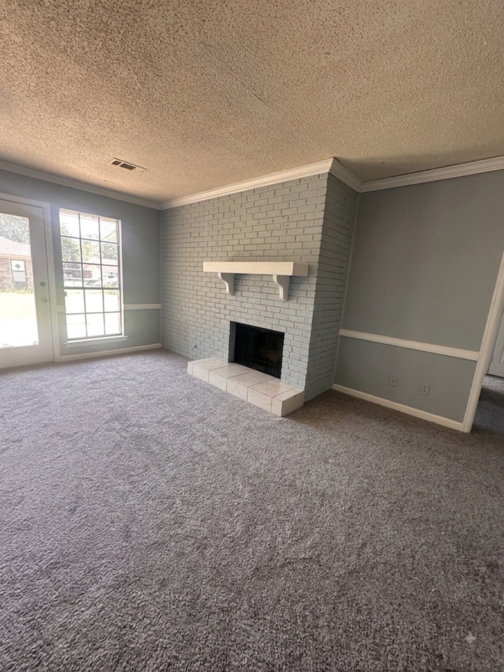 3252 Capwood Curv #NA - Photo 4 of 6
