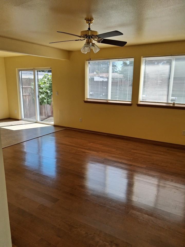 2106 216th Street Ct E - Photo 2 of 21