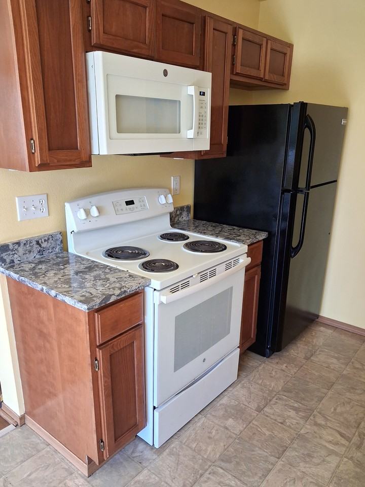 2106 216th Street Ct E - Photo 5 of 21