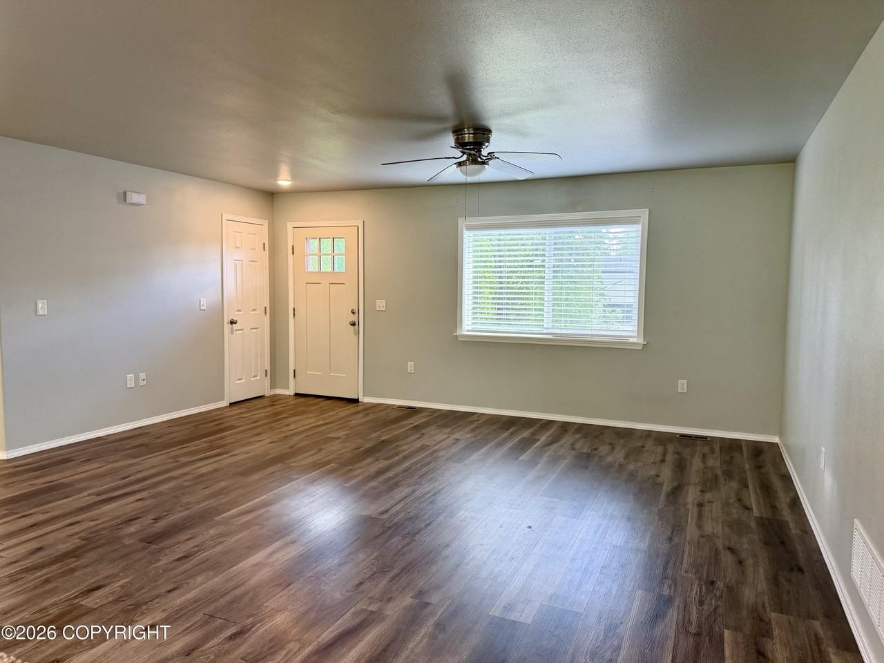 8479 W Bunting St - Photo 2 of 19