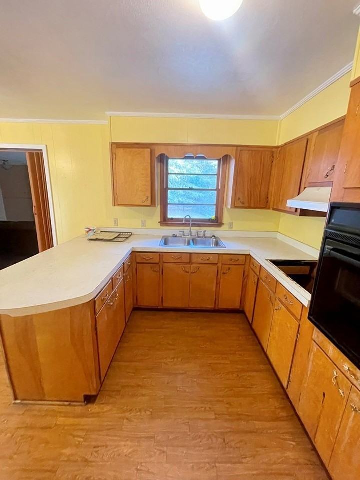 104 Lynn Cir - Photo 6 of 17