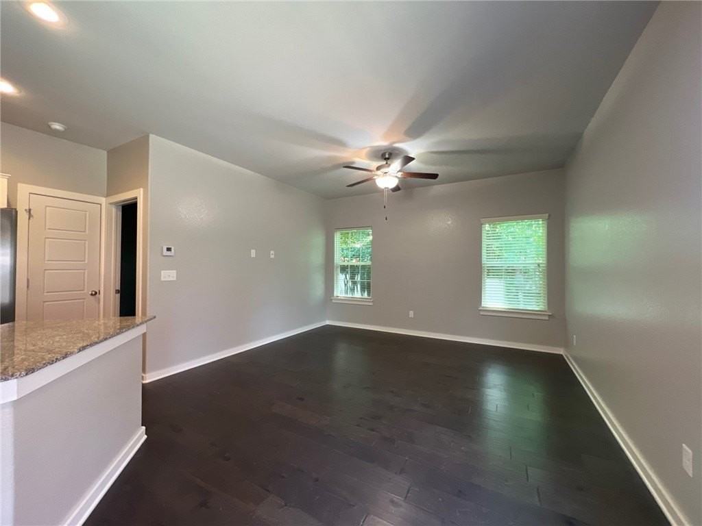2415 Sw Arbor Rd - Photo 5 of 27