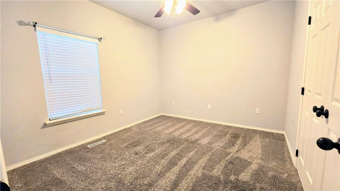 36 Westbury Dr - Photo 7 of 10