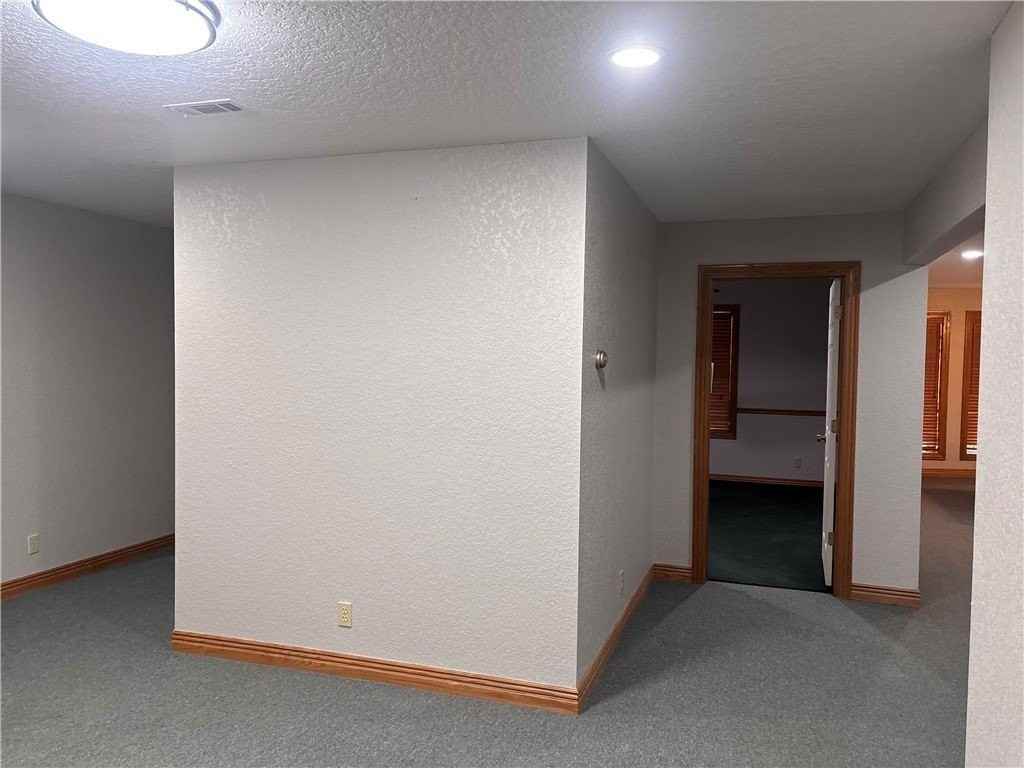 15262 Shipe Rd - Photo 7 of 50