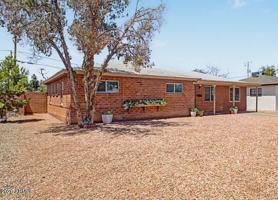 featured image of 2344 W Mitchell Dr