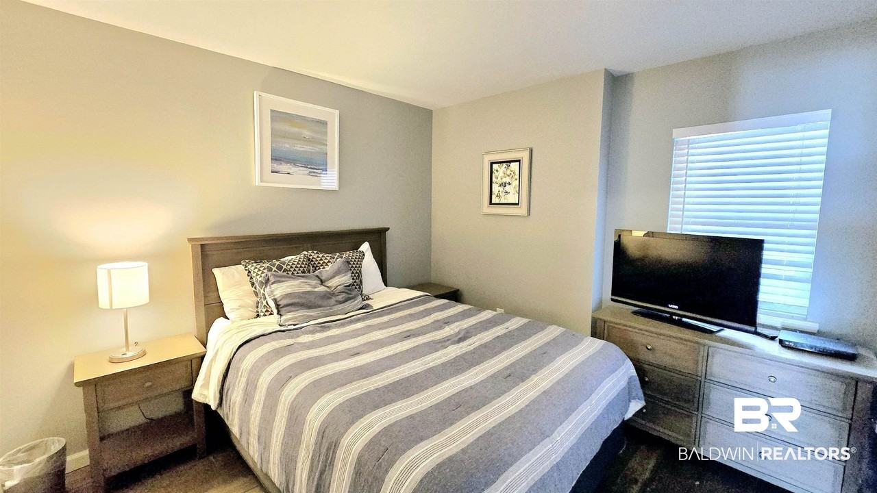 1117 W Beach Blvd #202 - Photo 5 of 24