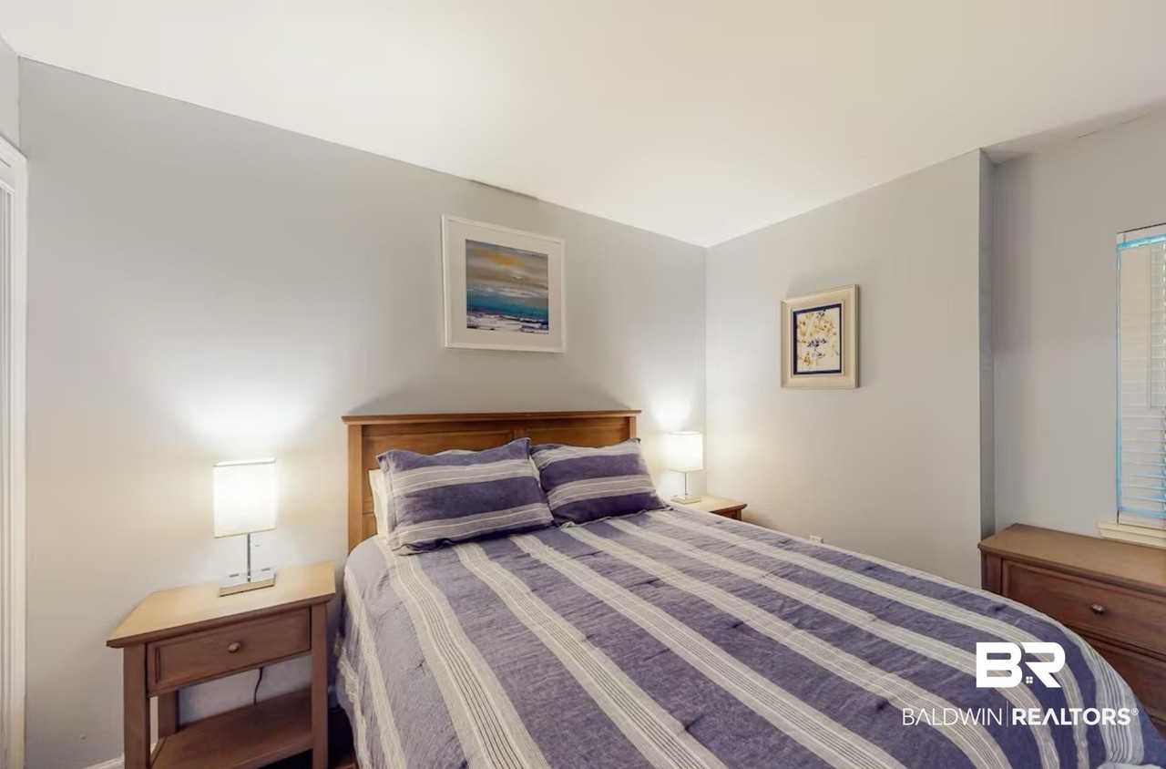 1117 W Beach Blvd #202 - Photo 6 of 24