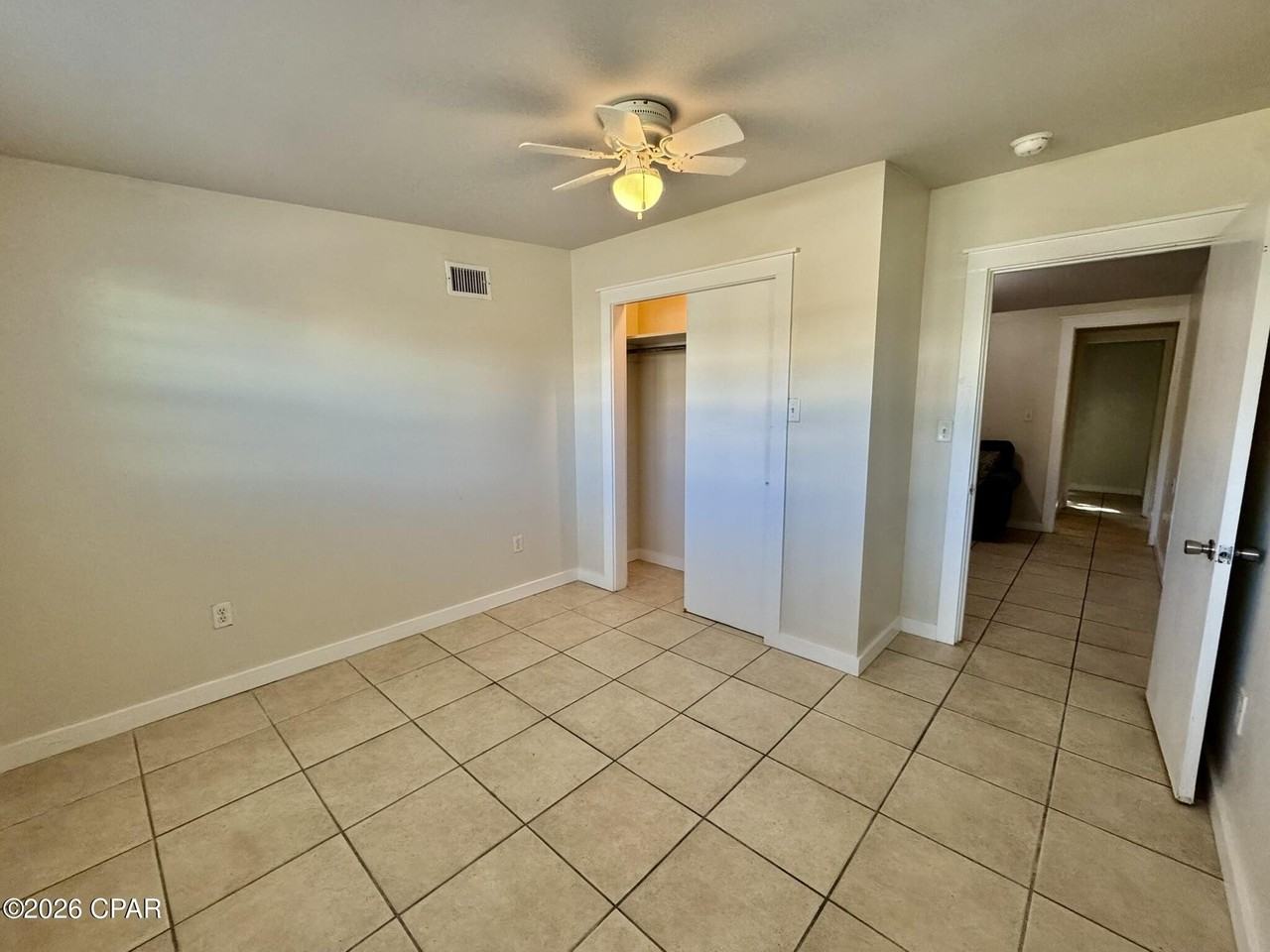 106 N El Centro Blvd #B - Photo 5 of 8