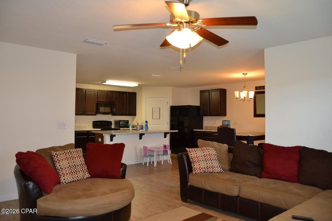 7106 Riverbrooke St - Photo 3 of 22
