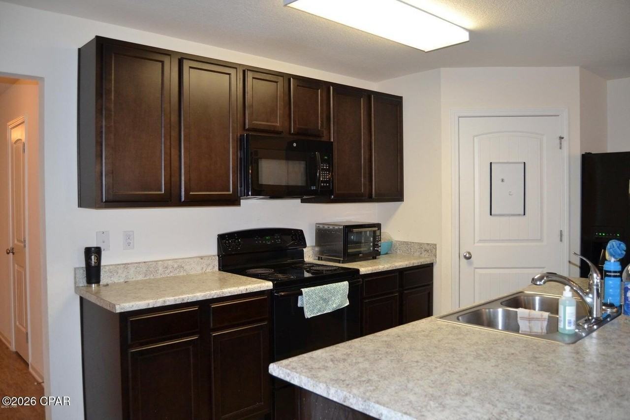 7106 Riverbrooke St - Photo 6 of 22