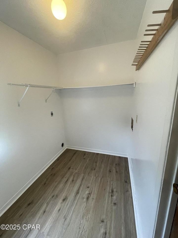 5126 Lance St #B - Photo 6 of 14
