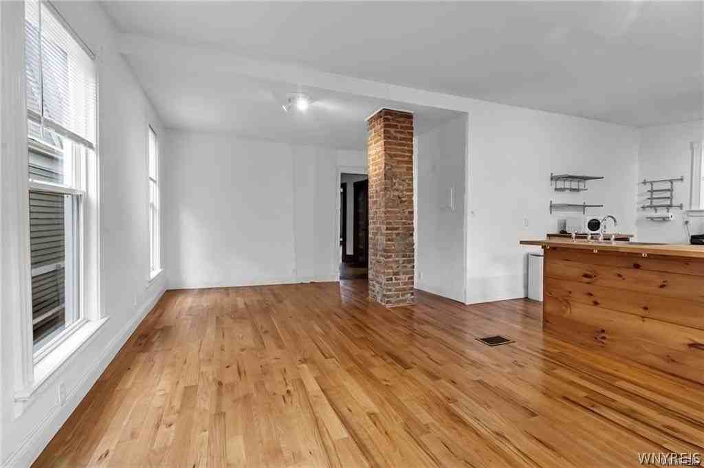575 Upper Auburn Avenue - Photo 7 of 19
