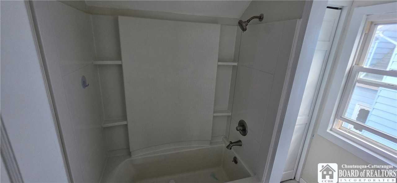 157 Park St - Photo 7 of 9