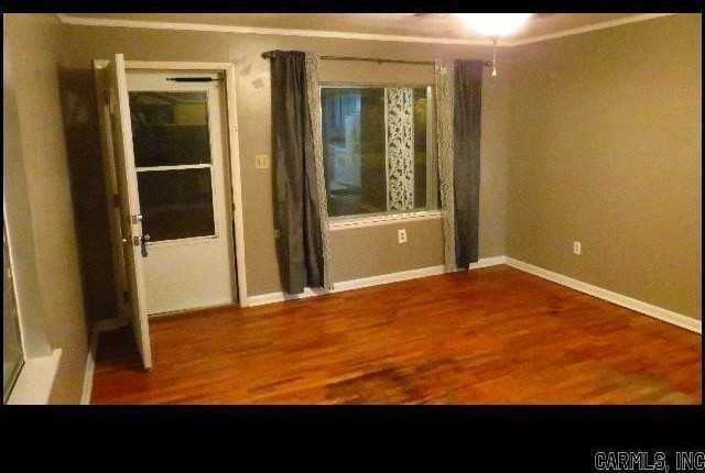 1202 N Holly St - Photo 3 of 19