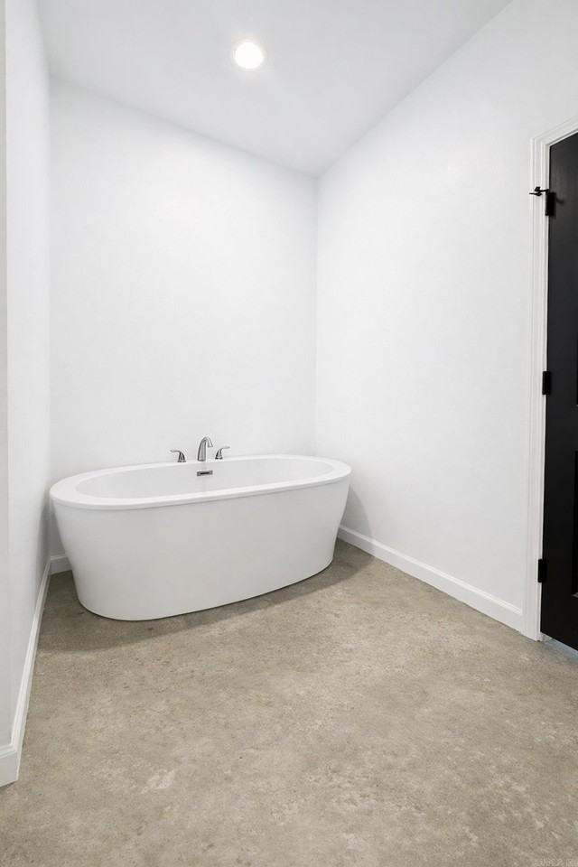 322 E Maple - Photo 7 of 23
