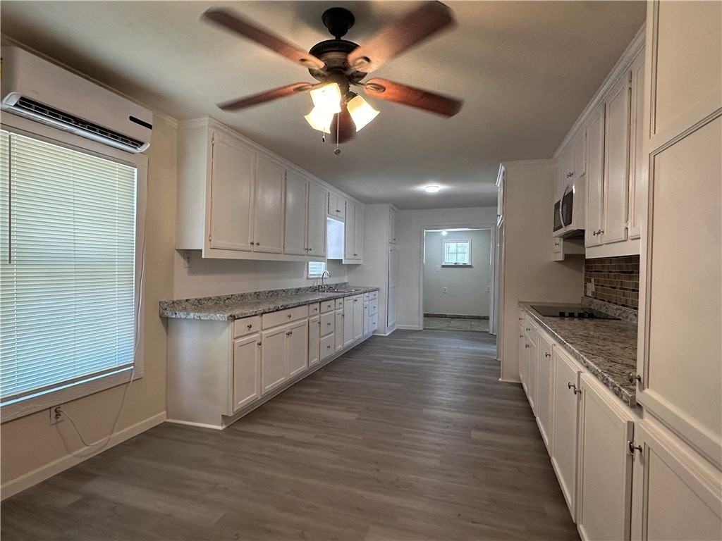 501 Villa Dr - Photo 3 of 11
