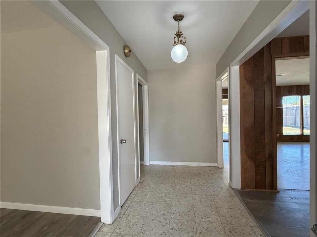 749 Burkshire Dr - Photo 3 of 38