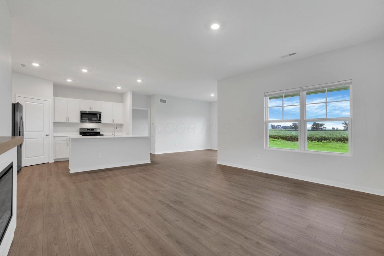 539 Darliene Dr - Photo 6 of 50