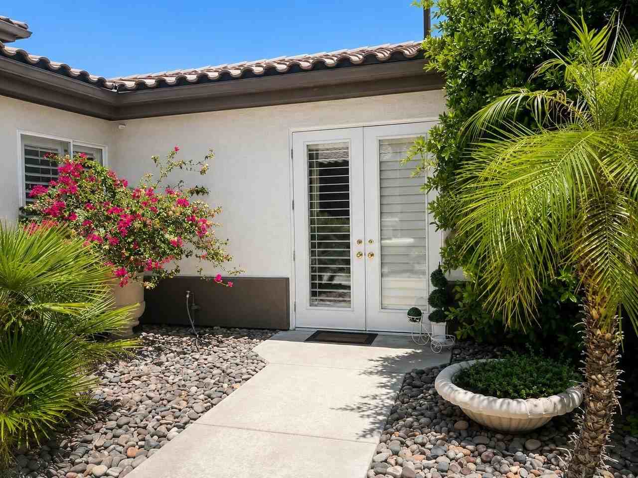 12 Buckingham Way - Photo 4 of 7