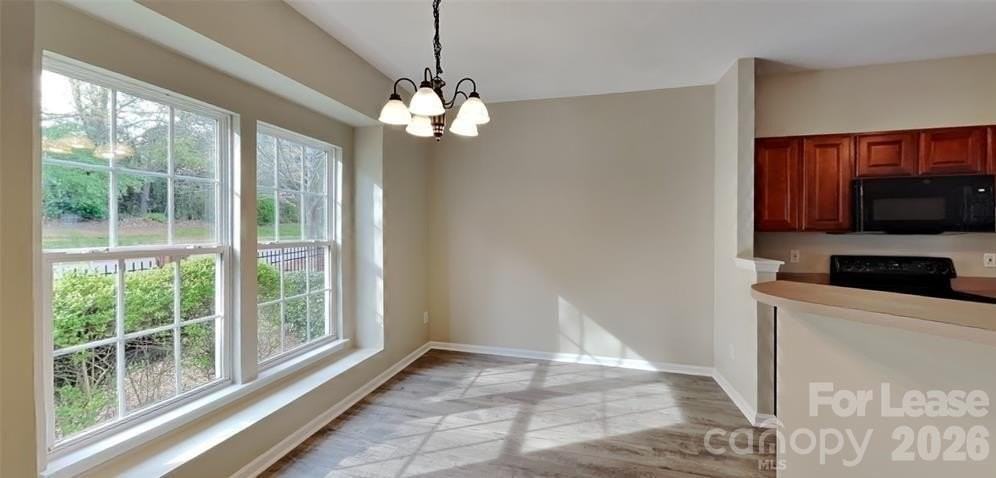 9514 Cadman Ct - Photo 4 of 15