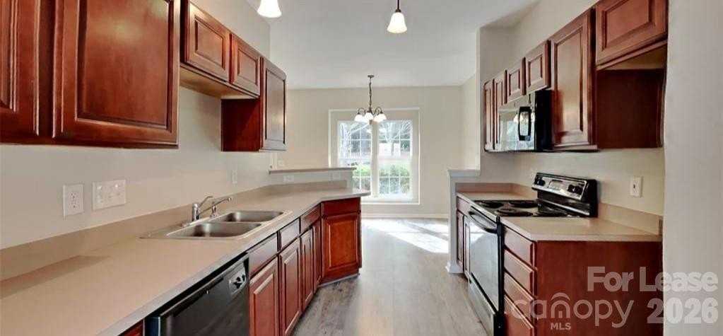 9514 Cadman Ct - Photo 7 of 15