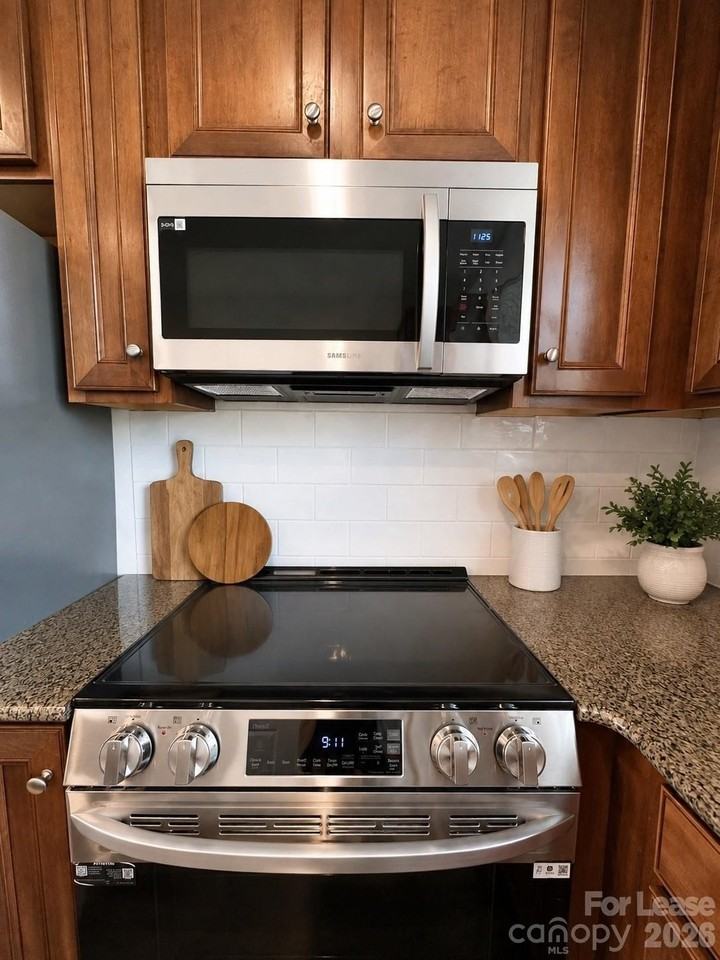 1600 Walnut View Dr - Photo 4 of 9