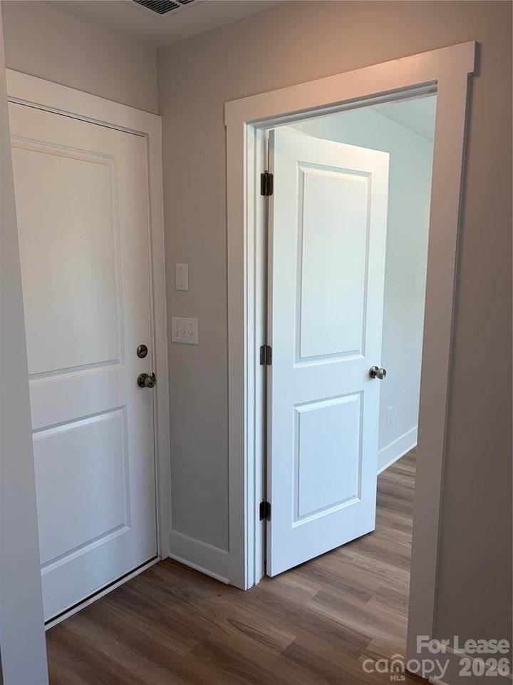 413 Nathaniel Way - Photo 4 of 36
