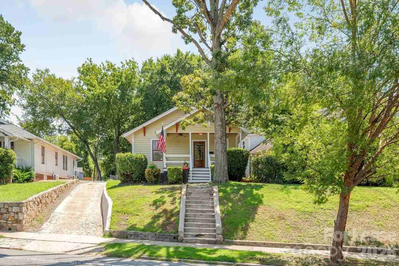 1619 S Mint St - Photo 4 of 35