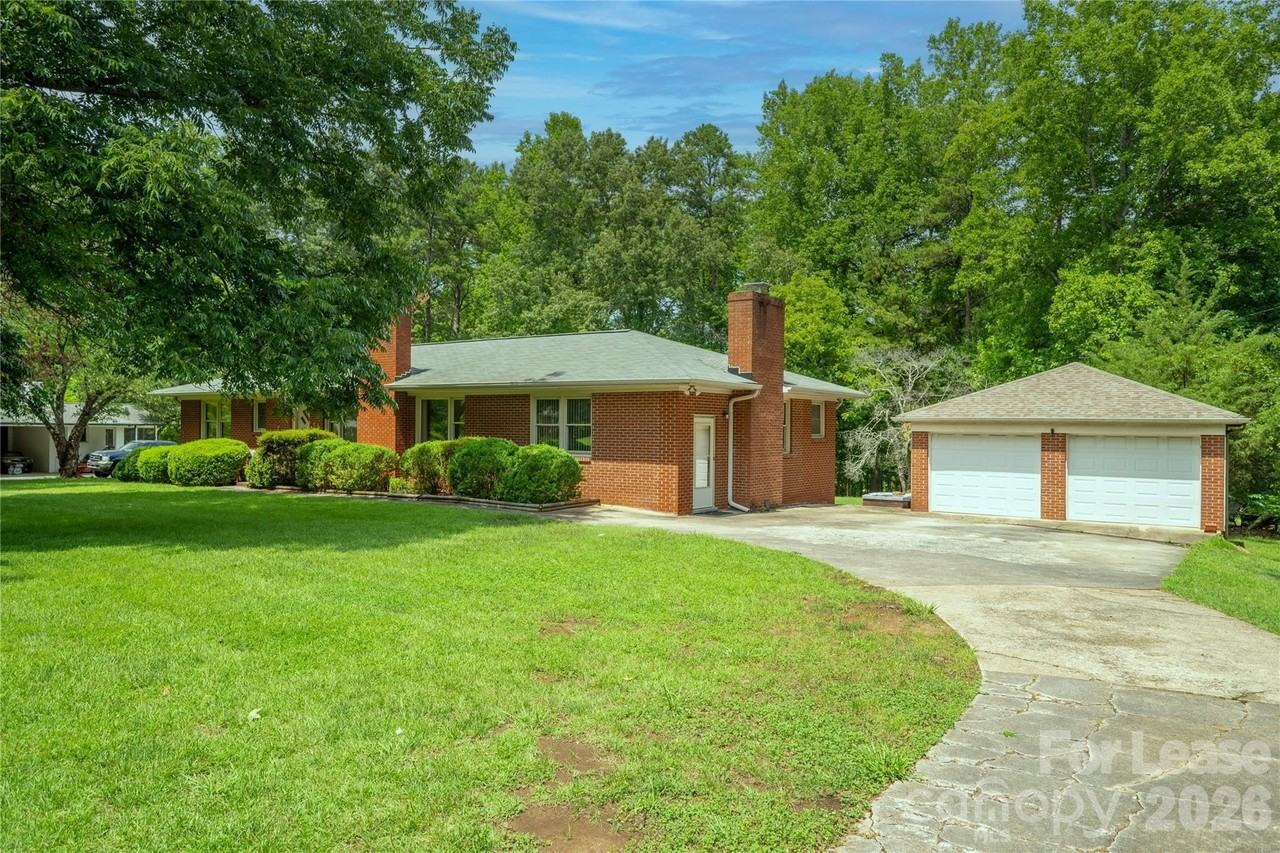 6510 Pleasant Grove Rd - Photo 2 of 26