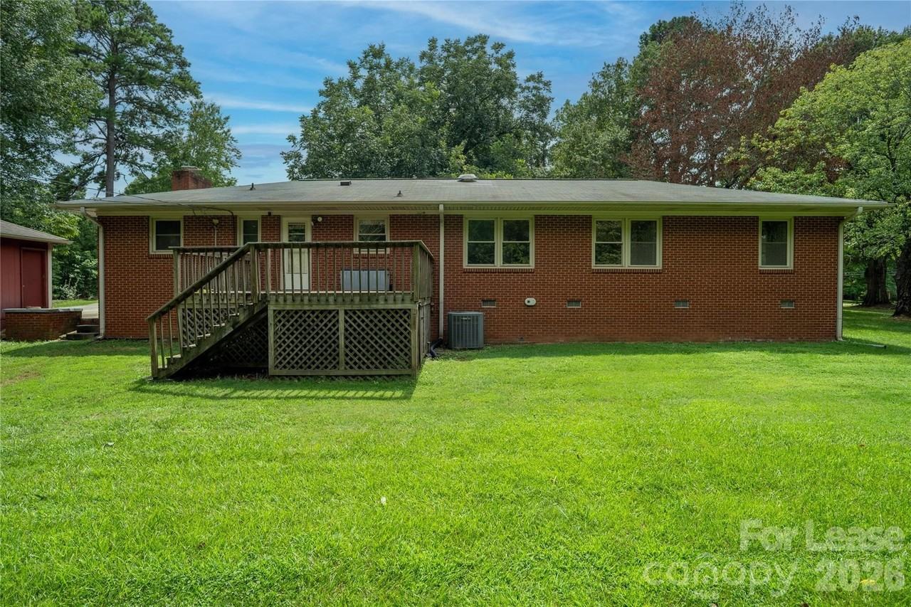 6510 Pleasant Grove Rd - Photo 3 of 26