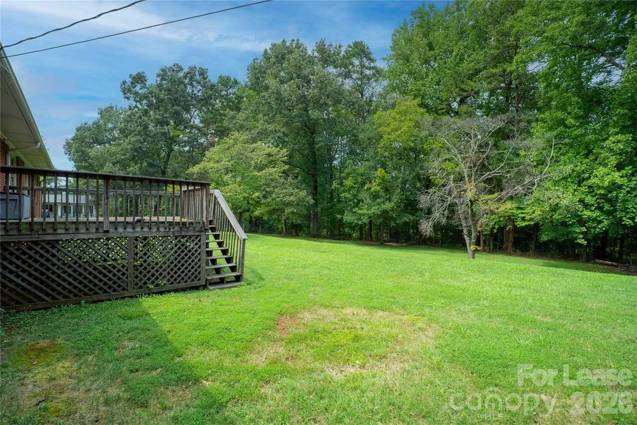 6510 Pleasant Grove Rd - Photo 7 of 26