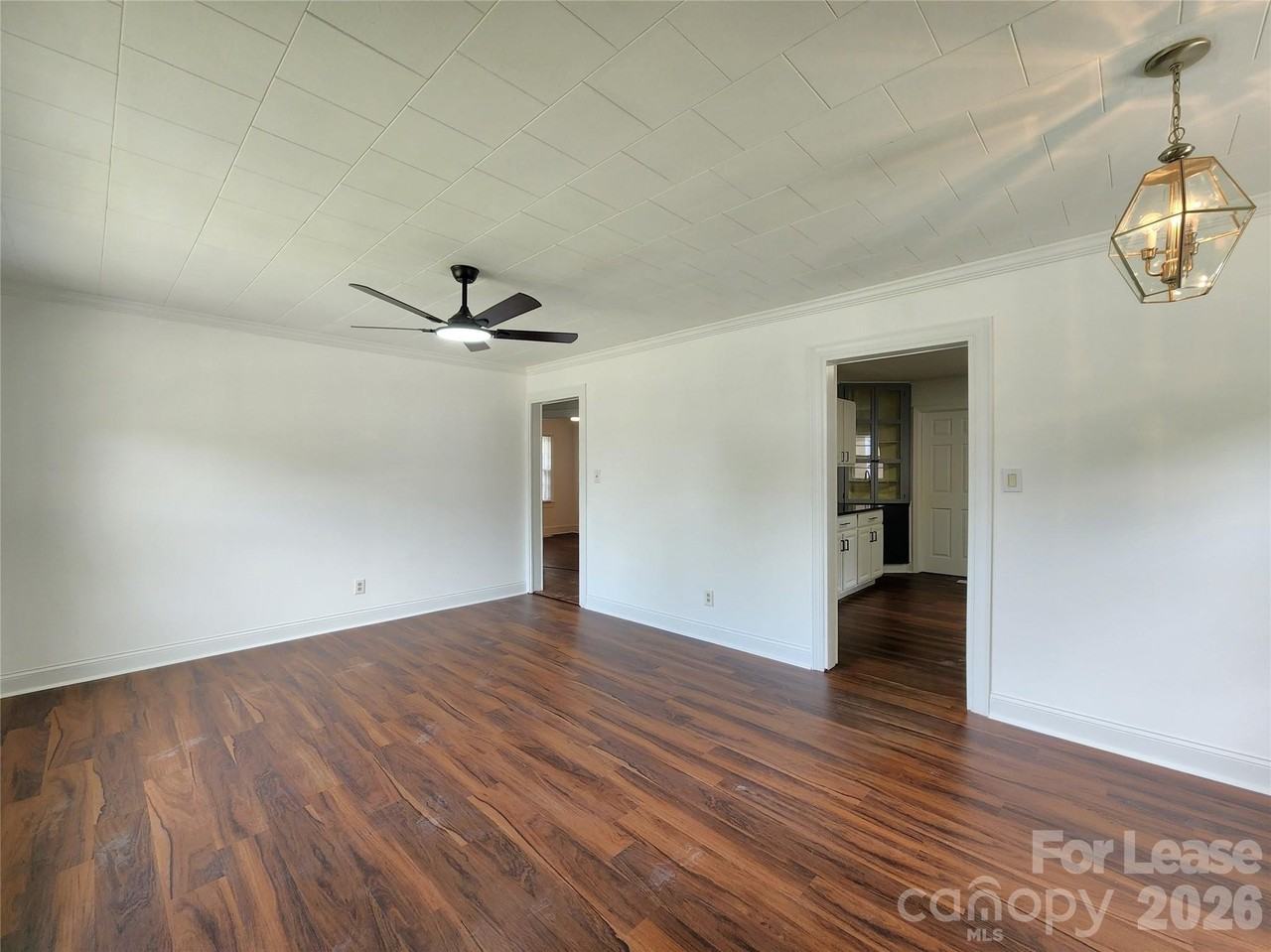 1208 N Juniper Ave - Photo 2 of 19