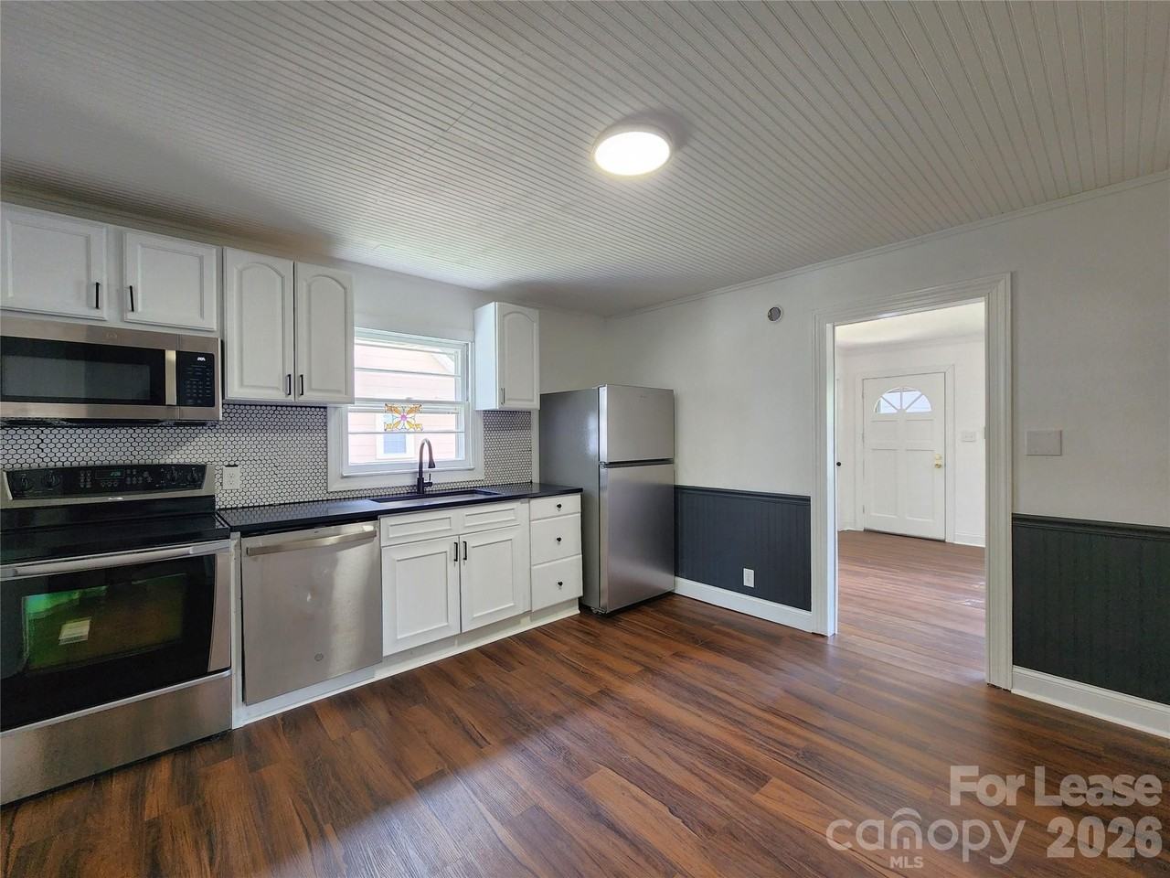 1208 N Juniper Ave - Photo 6 of 19