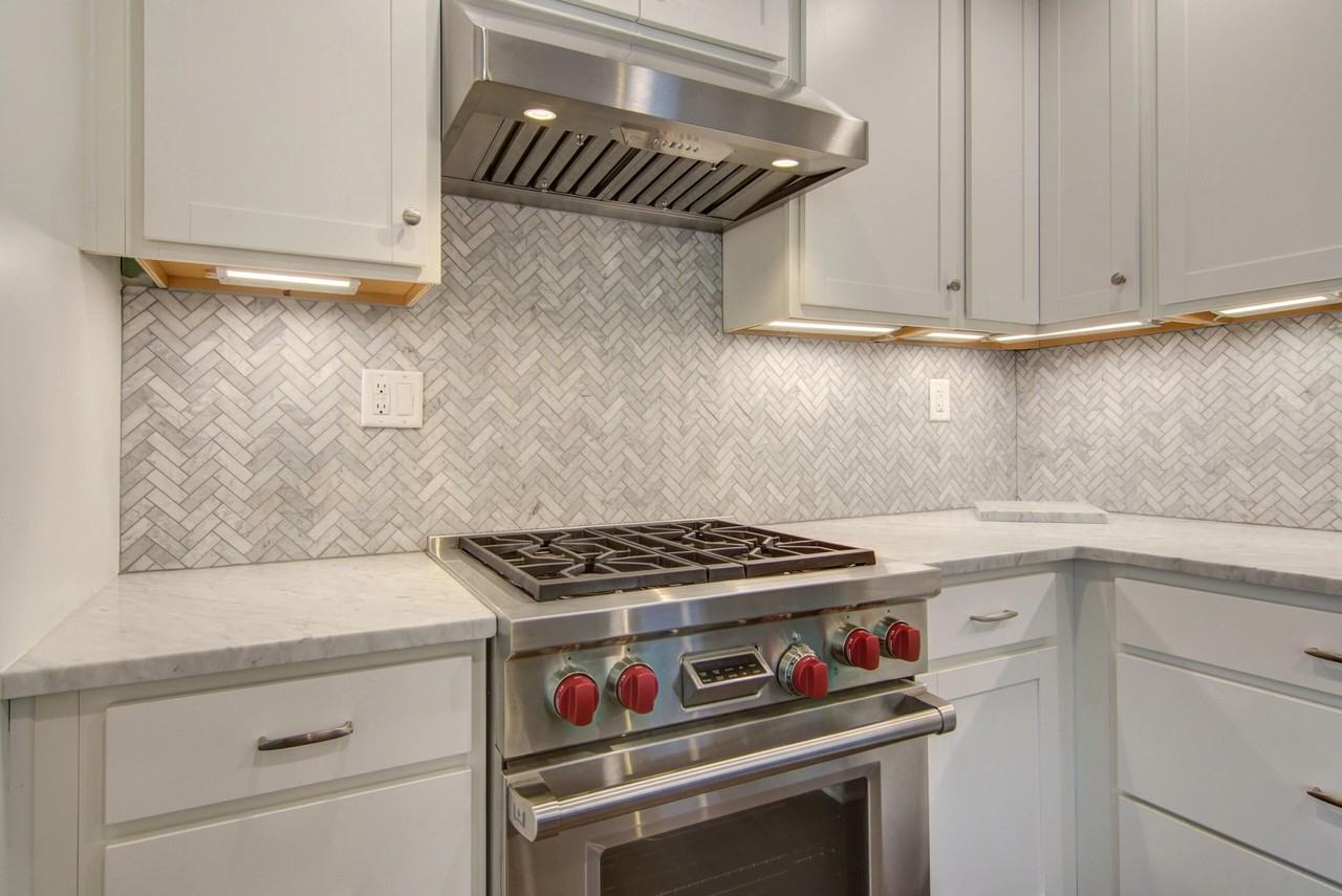 416 Carolina Blvd - Photo 4 of 13