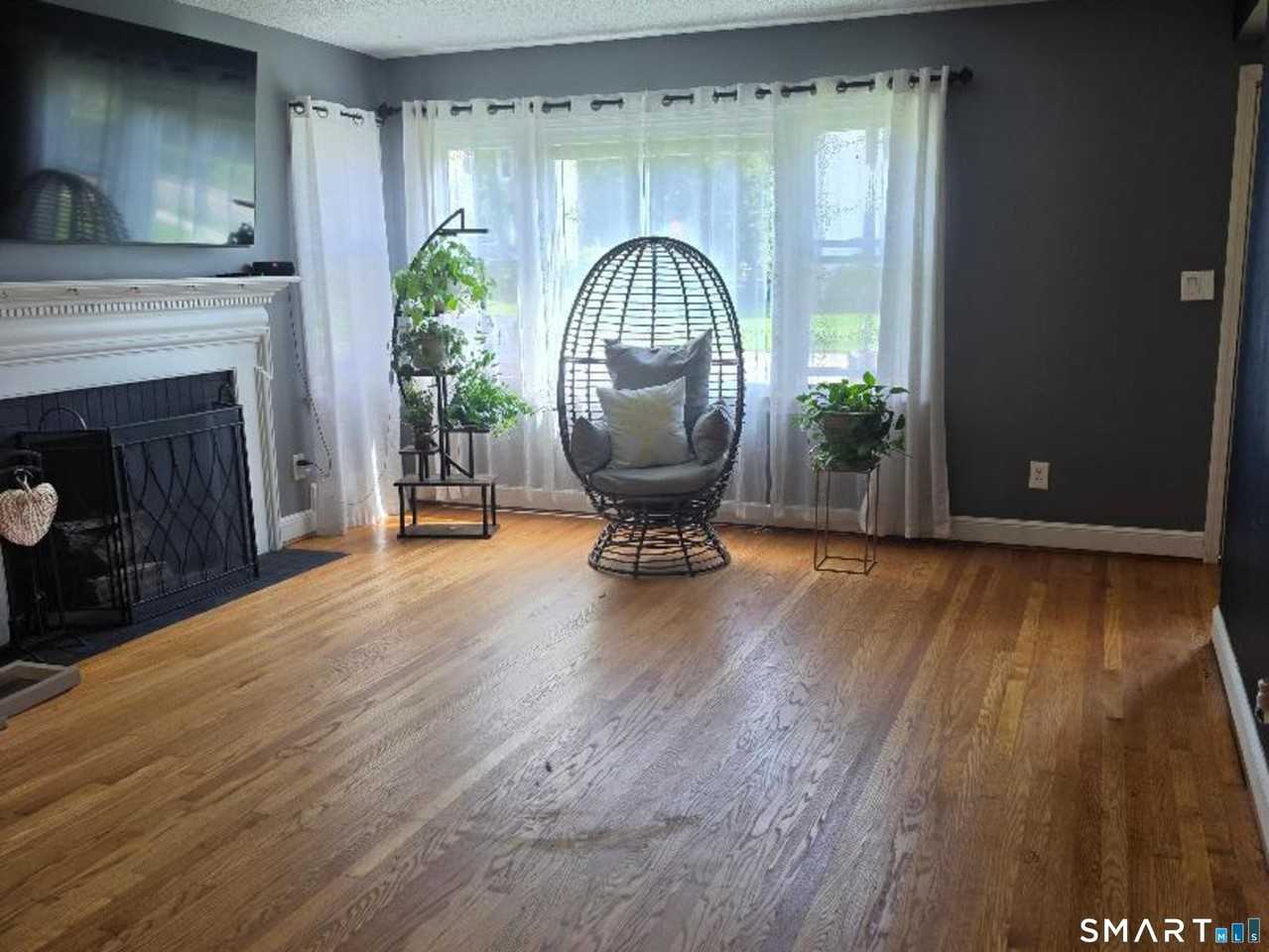 81 Depot St - Photo 7 of 13