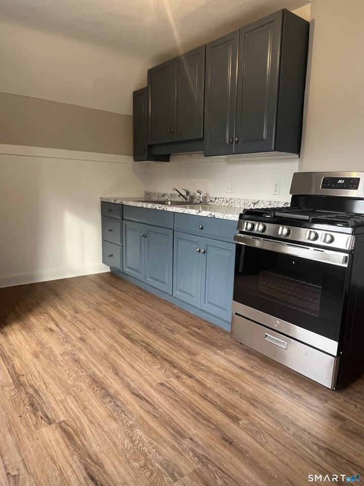 91 South St #3rdFL - Photo 2 of 17