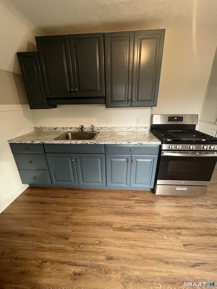 91 South St #3rdFL - Photo 4 of 17